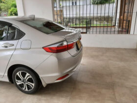Honda Grace 2015